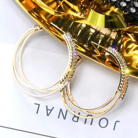 NEW Shiny Gold Circle Diamond Hoop Earrings - Picture 4 of 7